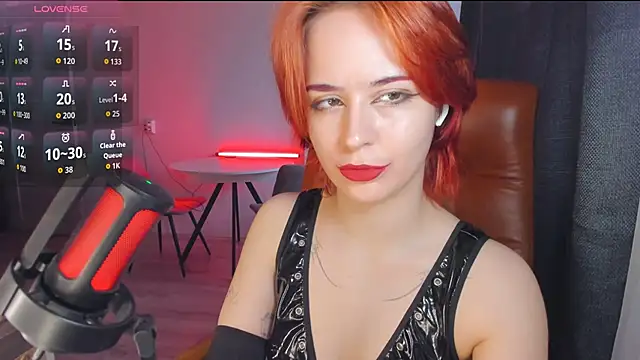 mollyposhh online show from September 24, 3:07 pm