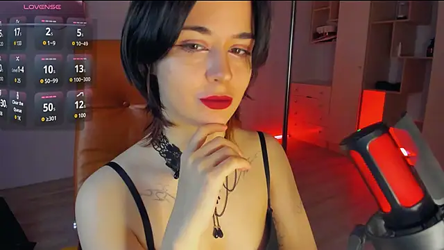 mollyposhh online show from November 7, 4:55 pm