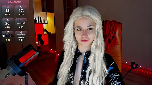 mollyposhh online show from March 11, 6:02 pm