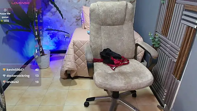 jennaa milf  online show from May 19, 1:56 am