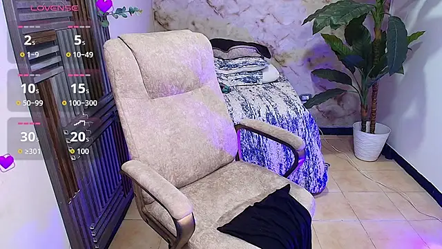 Snapshot of jennaa_milf_ chatting on September 20, 7:30 pm jennaa milf online show from September 20, 7:30 pm
