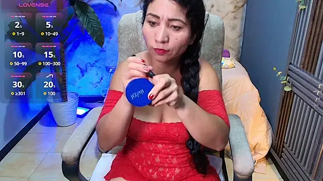 Snapshot of jennaa_milf_ chatting on June 24, 7:33 pm jennaa milf online show from June 24, 7:33 pm