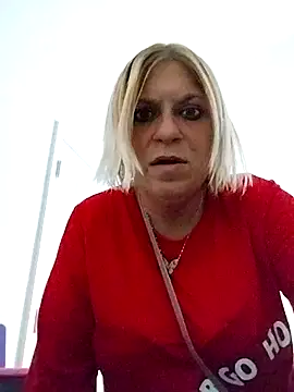 Snapshot of Playmate86 chatting on December 16, 3:32 pm Playmate86 online show from December 16, 3:32 pm