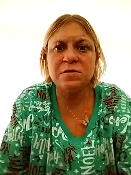 Snapshot of Playmate86 chatting on December 6, 2:33 pm Playmate86 online show from December 6, 2:33 pm