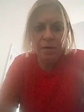 Snapshot of Playmate86 chatting on December 5, 4:06 pm Playmate86 online show from December 5, 4:06 pm