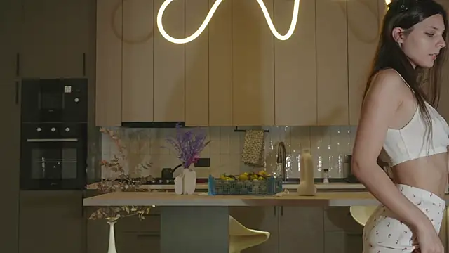 Snapshot of whisper_of_love chatting on October 29, 2:10 am whisper of love online show from October 29, 2:10 am