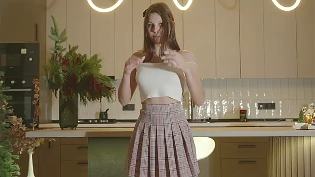 Snapshot of whisper_of_love chatting on December 14, 2:18 am whisper of love online show from December 14, 2:18 am