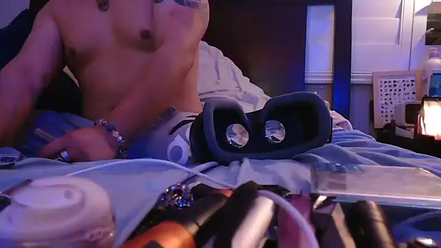 Snapshot of cloudyspun chatting on November 21, 3:16 am cloudyspun online show from November 21, 3:16 am