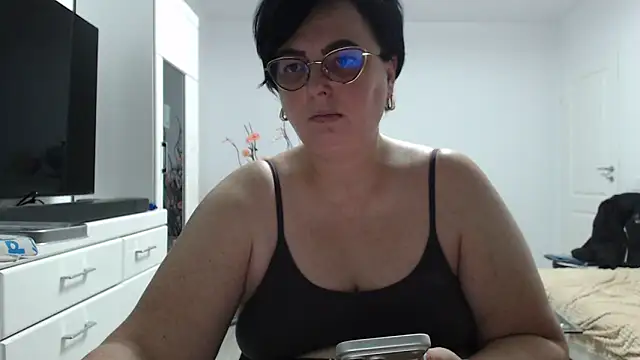 Amandamuller1982 online show from February 5, 9:21 pm