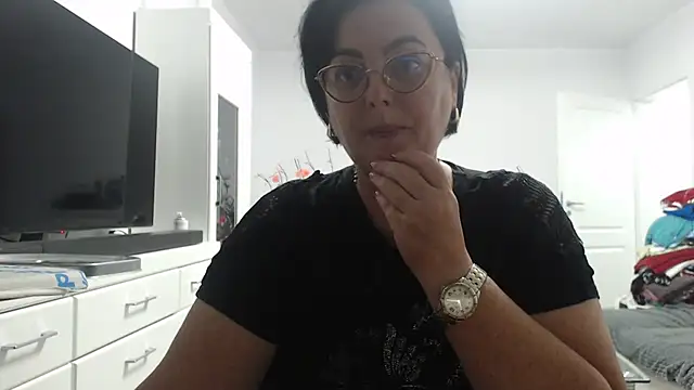 Amandamuller1982 online show from September 20, 7:08 pm