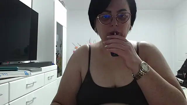 Amandamuller1982 online show from February 12, 6:51 pm