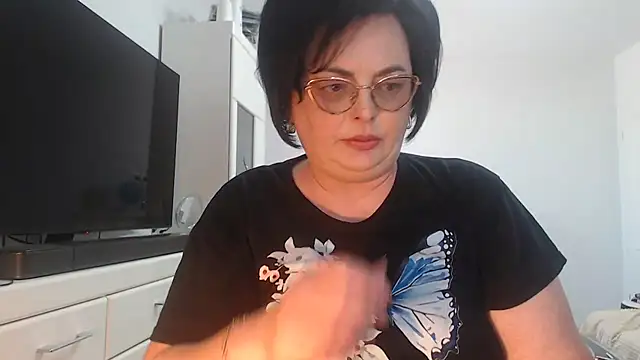 Amandamuller1982 online show from May 7, 11:24 am