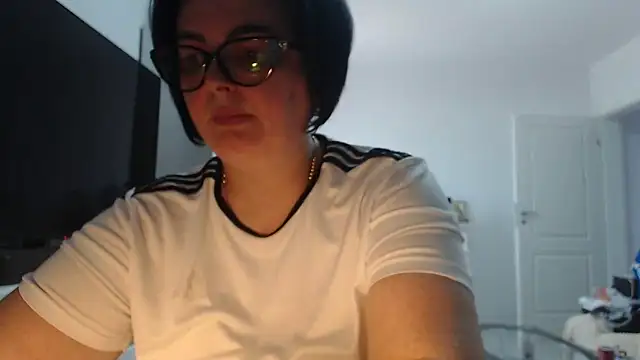 Snapshot of Amandamuller1982 chatting on July 2, 11:27 am Amandamuller1982 online show from July 2, 11:27 am