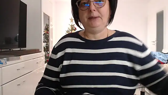 Amandamuller1982 online show from December 14, 8:53 am