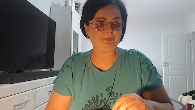 Snapshot of Amandamuller1982 chatting on June 4, 9:14 am Amandamuller1982 online show from June 4, 9:14 am