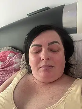 Amandamuller1982 online show from February 11, 12:47 pm