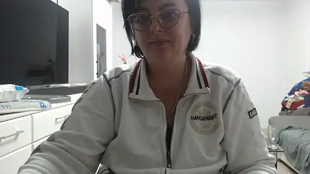 Snapshot of Amandamuller1982 chatting on November 17, 7:40 pm Amandamuller1982 online show from November 17, 7:40 pm