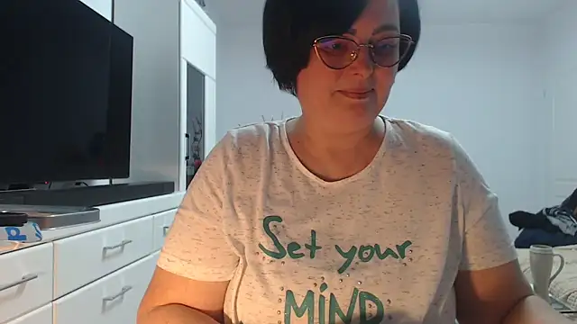 Amandamuller1982 online show from April 8, 7:26 pm