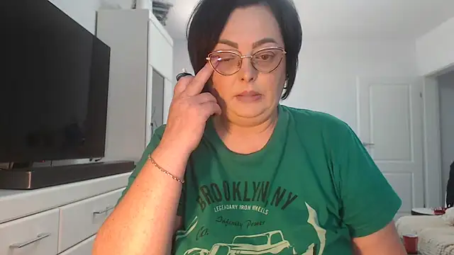 Snapshot of Amandamuller1982 chatting on June 13, 9:18 am Amandamuller1982 online show from June 13, 9:18 am
