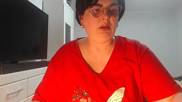 Amandamuller1982 online show from May 2, 8:25 pm