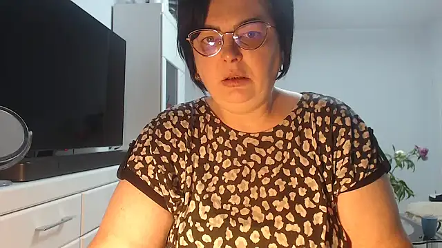 Amandamuller1982 online show from May 31, 9:59 pm