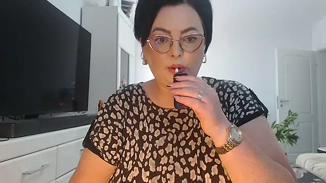 Amandamuller1982 online show from May 23, 6:23 am