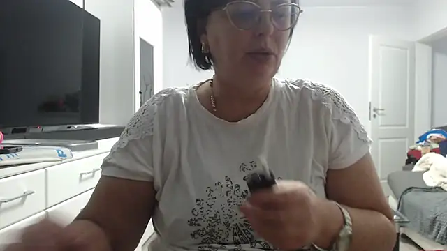 Snapshot of Amandamuller1982 chatting on November 13, 5:28 pm Amandamuller1982 online show from November 13, 5:28 pm