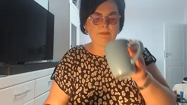 Amandamuller1982 online show from May 9, 12:52 pm