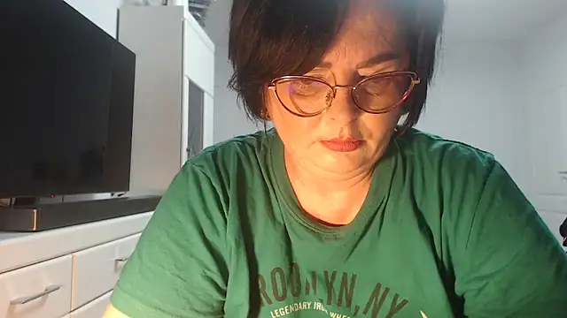 Snapshot of Amandamuller1982 chatting on June 12, 7:33 pm Amandamuller1982 online show from June 12, 7:33 pm