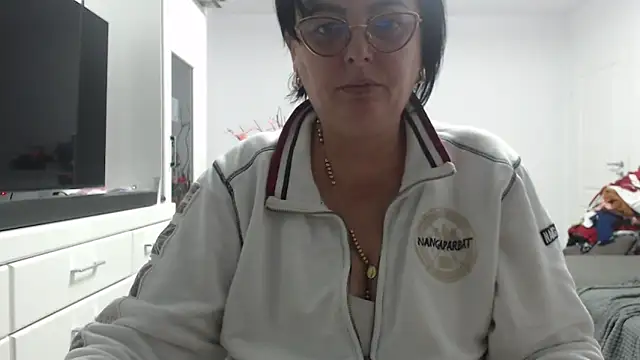 Snapshot of Amandamuller1982 chatting on November 27, 12:33 am Amandamuller1982 online show from November 27, 12:33 am