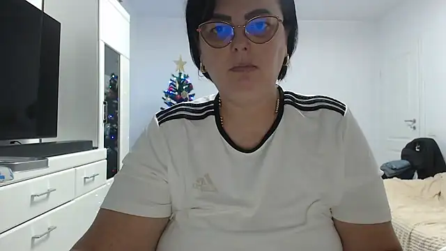 Amandamuller1982 online show from December 18, 11:08 pm