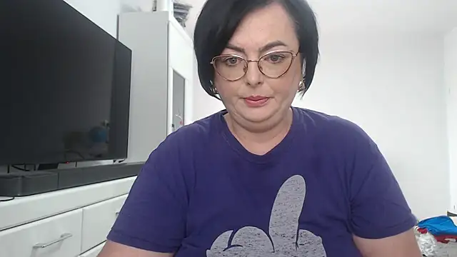 Amandamuller1982 online show from May 18, 7:57 am