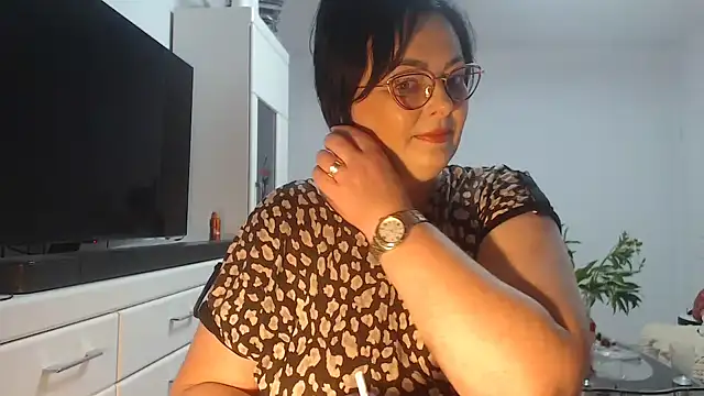 Amandamuller1982 online show from May 23, 7:24 pm