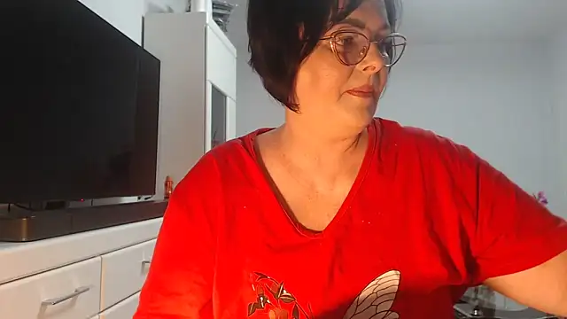 Amandamuller1982 online show from May 27, 6:59 pm