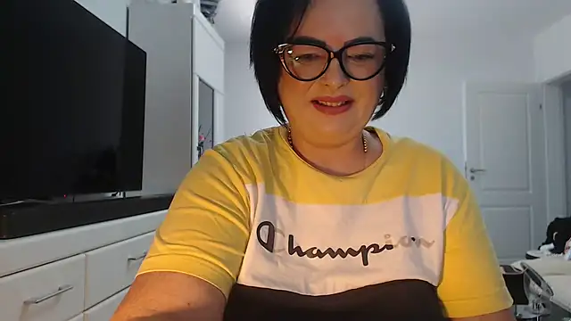 Snapshot of Amandamuller1982 chatting on July 12, 10:05 am Amandamuller1982 online show from July 12, 10:05 am