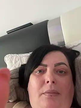 Amandamuller1982 online show from February 10, 9:58 am