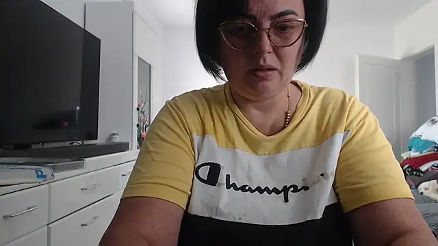 Amandamuller1982 online show from September 19, 11:03 am
