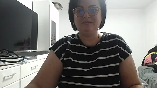 Amandamuller1982 online show from October 17, 10:33 pm