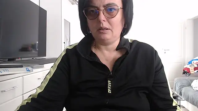 Snapshot of Amandamuller1982 chatting on November 12, 8:29 am Amandamuller1982 online show from November 12, 8:29 am