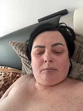 Amandamuller1982 online show from March 4, 11:08 am