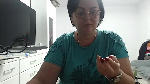Amandamuller1982 online show from October 13, 8:10 pm