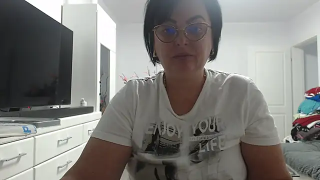 Amandamuller1982 online show from September 20, 12:37 am