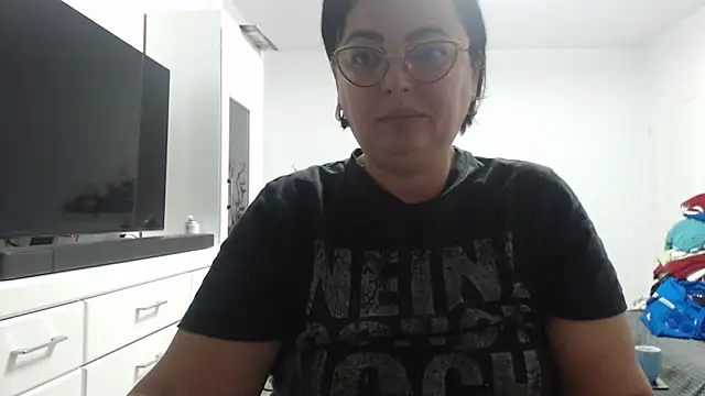 Amandamuller1982 online show from September 26, 9:43 pm