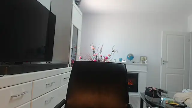Amandamuller1982 online show from May 17, 8:36 am