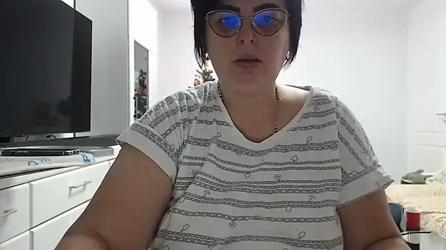 Amandamuller1982 online show from January 8, 9:48 am