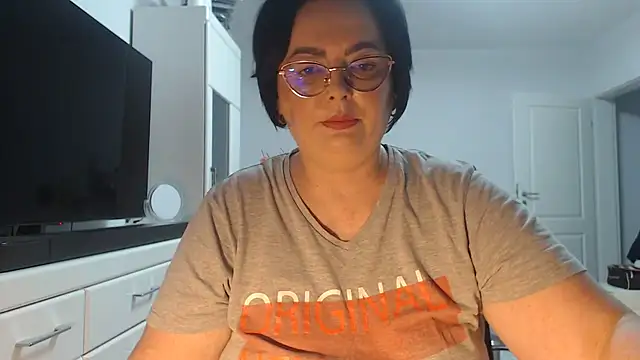 Snapshot of Amandamuller1982 chatting on June 8, 6:30 pm Amandamuller1982 online show from June 8, 6:30 pm