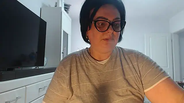 Snapshot of Amandamuller1982 chatting on July 3, 12:22 pm Amandamuller1982 online show from July 3, 12:22 pm