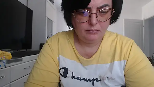 Amandamuller1982 online show from March 17, 9:56 am