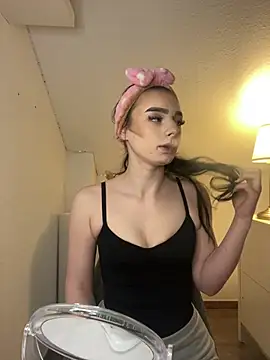 AdelinaAlia online show from March 25, 10:58 am