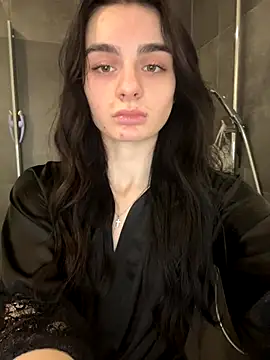 Snapshot of AdelinaAlia chatting on December 1, 12:28 pm AdelinaAlia online show from December 1, 12:28 pm